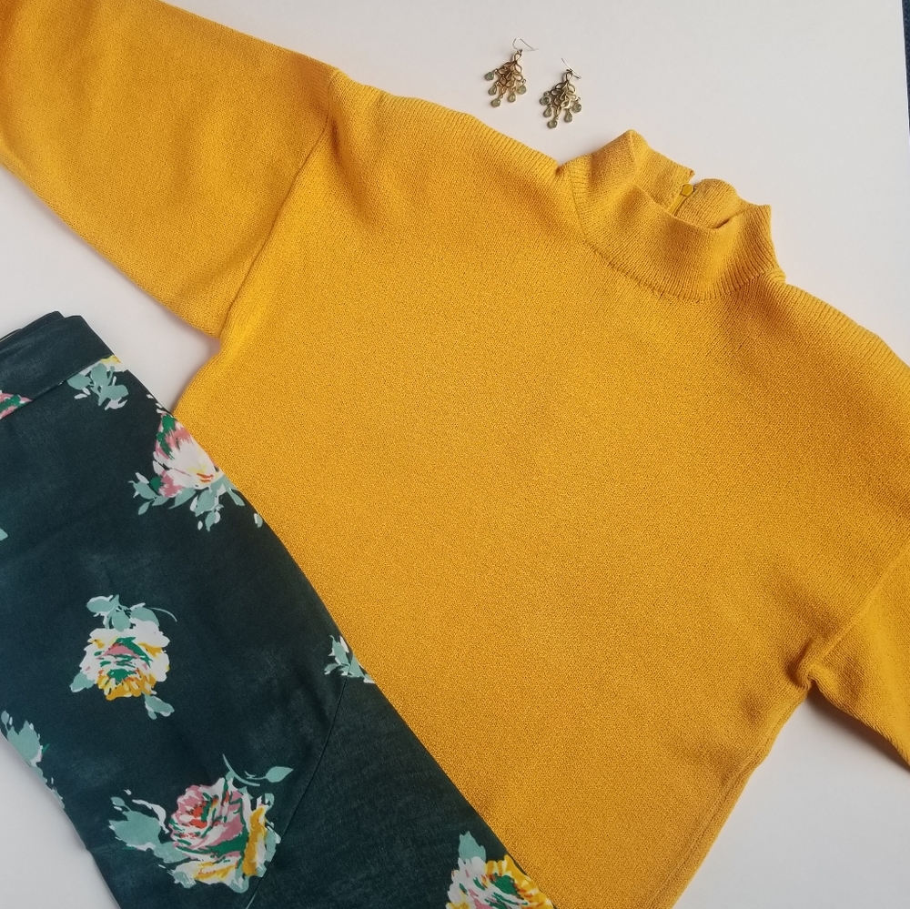 80's Vintage St. John Sportswear Mock Turt…